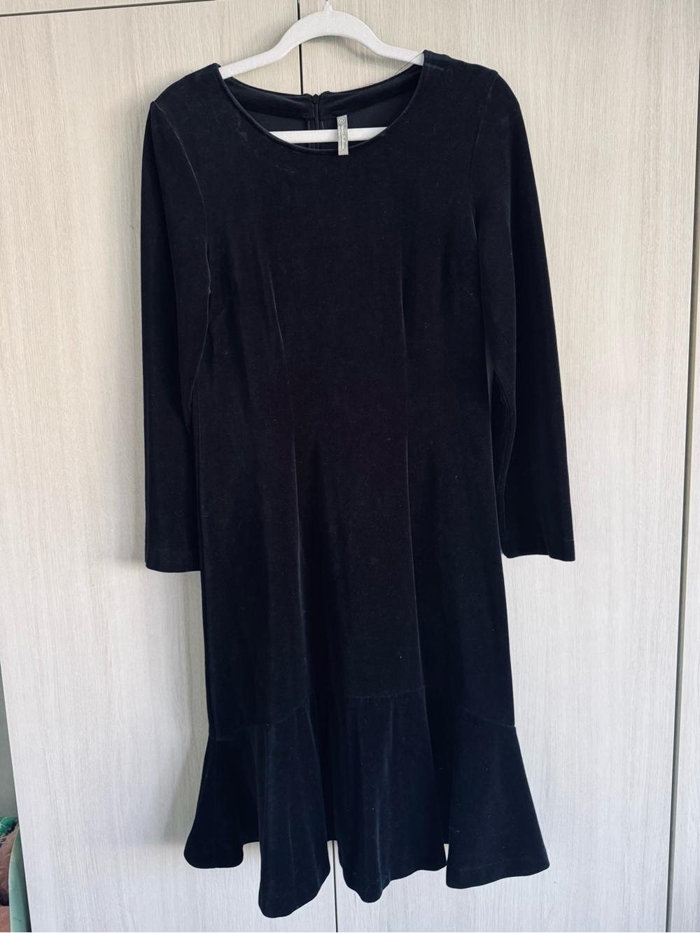 Hanna Andersson Black Long Sleeve Velvet Fit-and-Flare Dress Sz XS